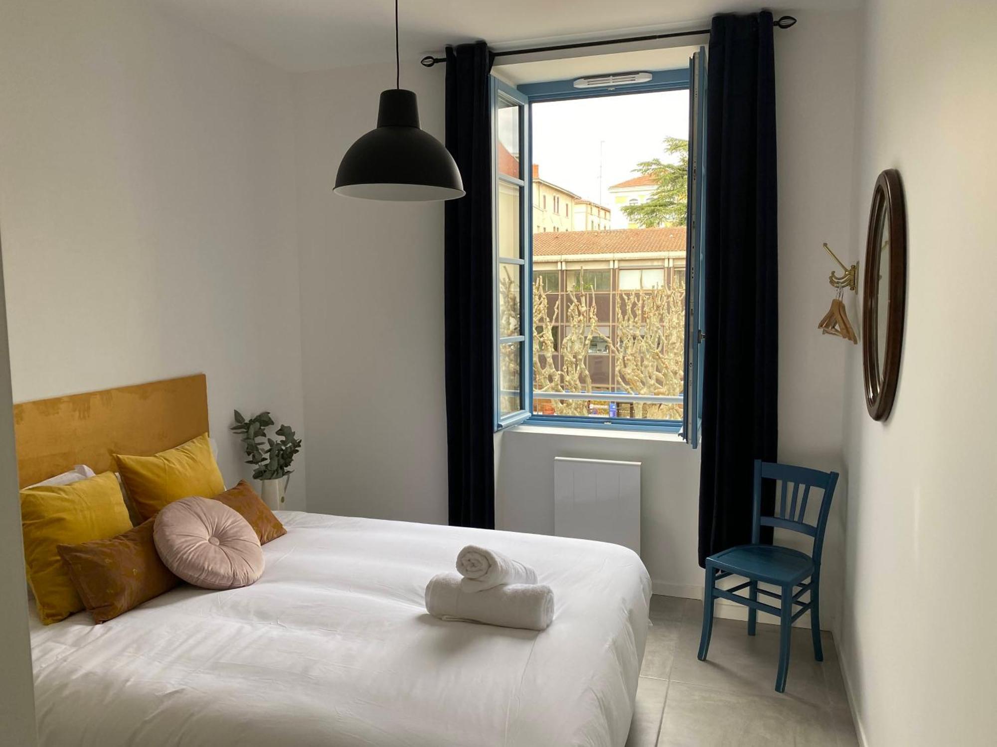 Le Jules Appart'Hotel Romans-sur-Isère Buitenkant foto