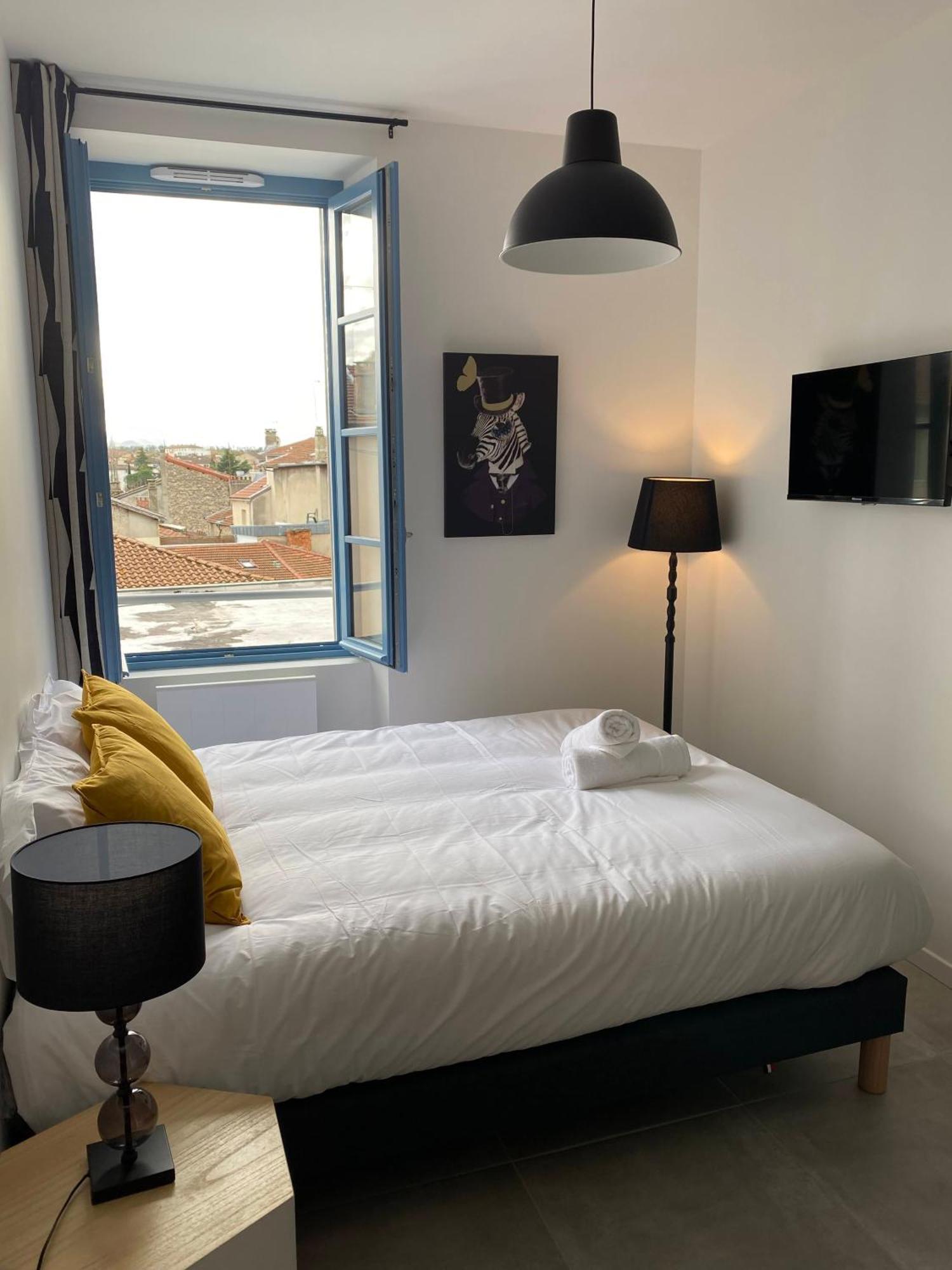 Le Jules Appart'Hotel Romans-sur-Isère Buitenkant foto