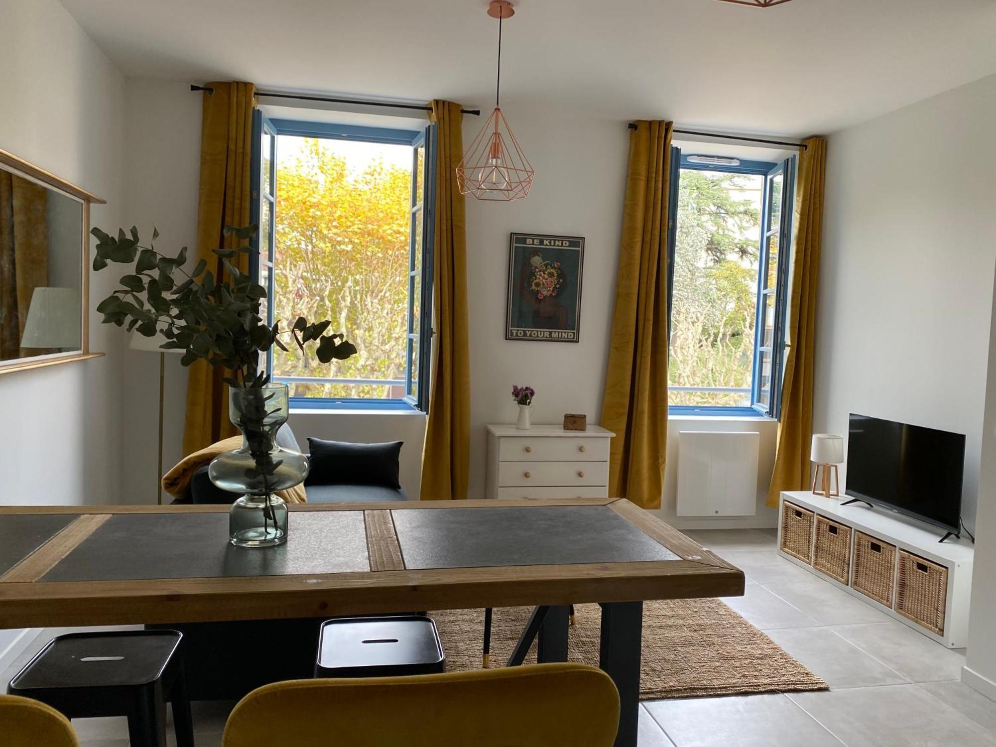 Le Jules Appart'Hotel Romans-sur-Isère Buitenkant foto