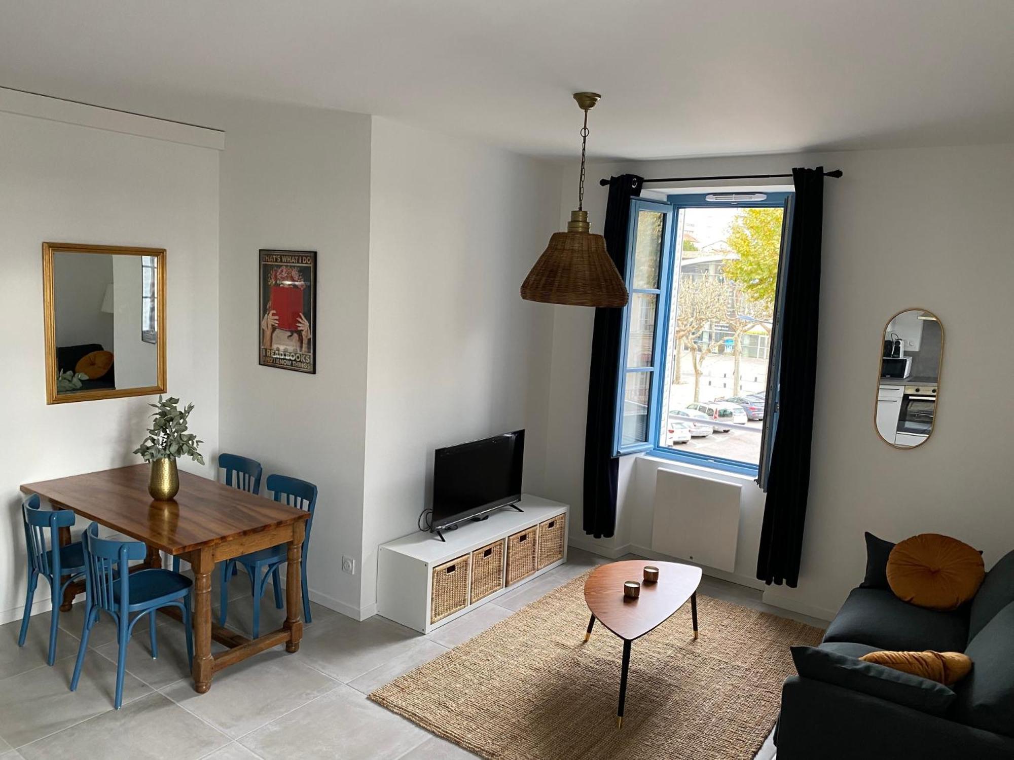 Le Jules Appart'Hotel Romans-sur-Isère Buitenkant foto